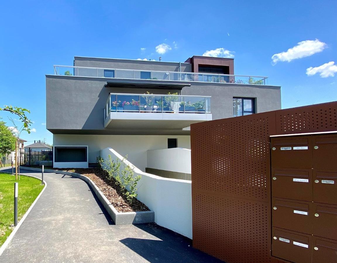 Апартаменты "Le 43" Terrasse, Jardin, 2 Garages Кольмар Экстерьер фото